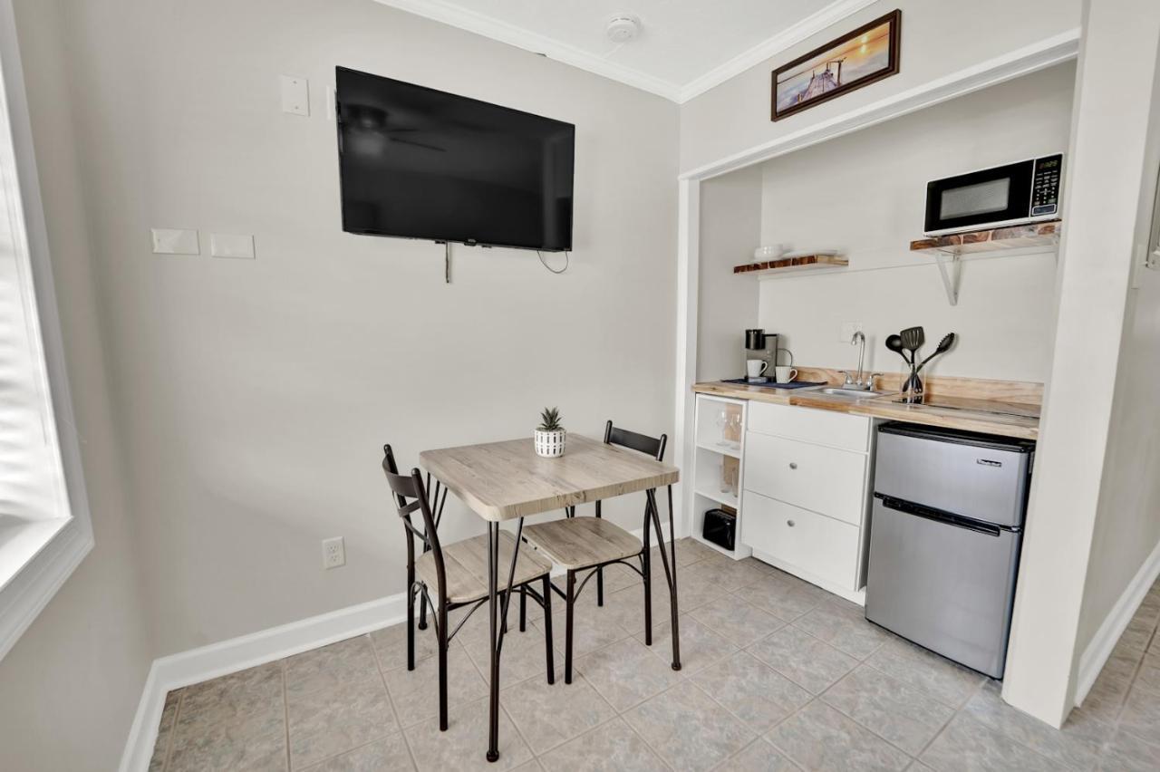 Sf Unit 2 - Swim, Surf, Relax:) Renovated Studio Steps 2 Beach Apartment Panama City Beach Exterior foto